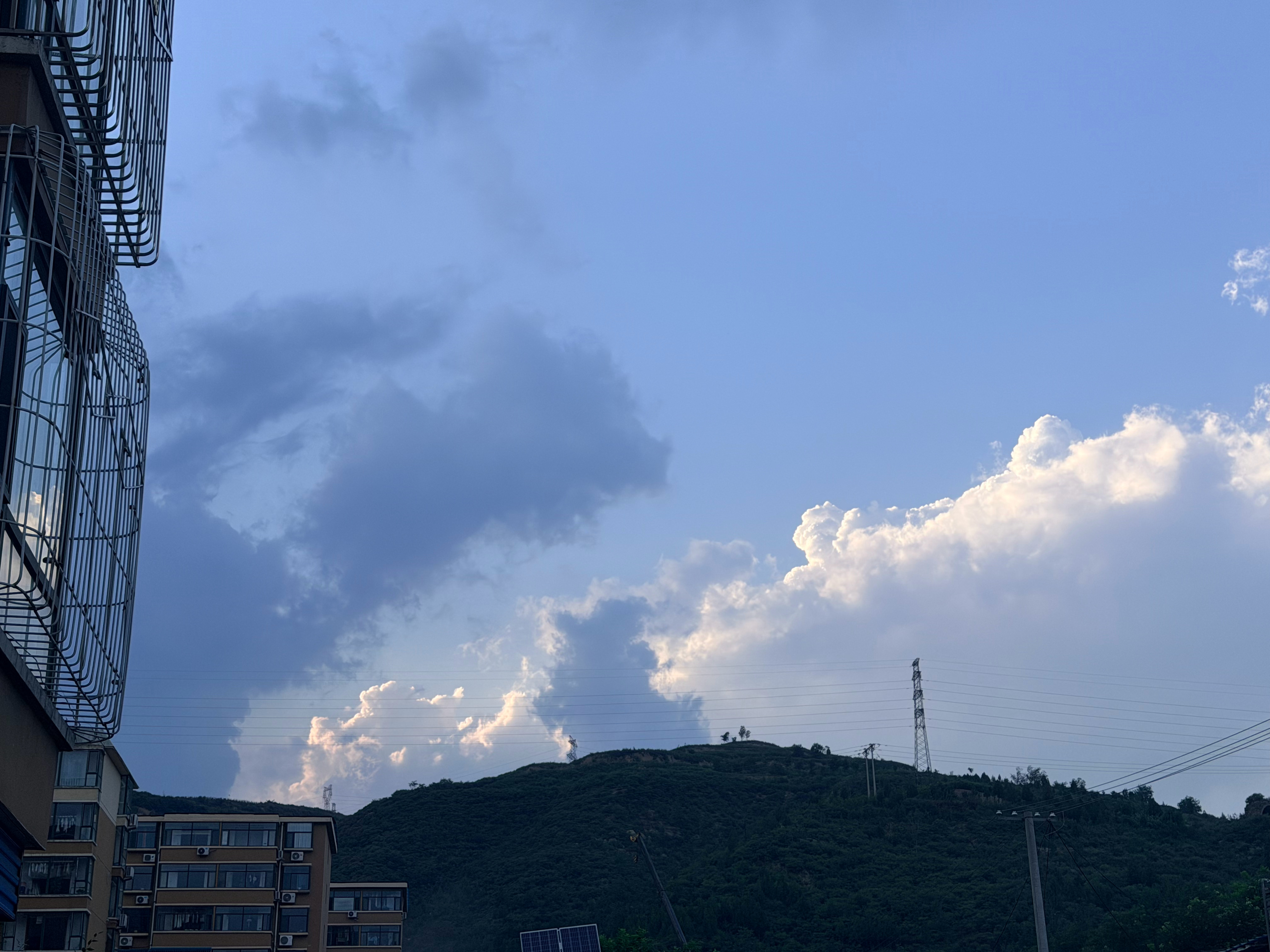 天空真的好美 