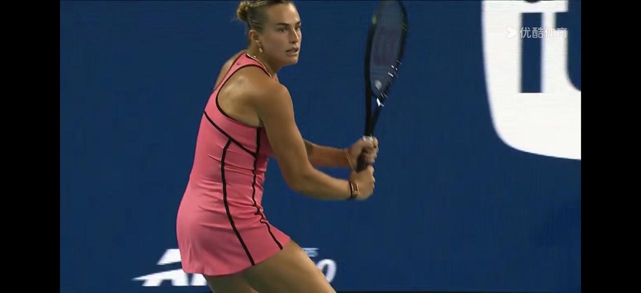 萨巴伦卡WTA1000迈阿密半决赛实现关键破发，赢下首盘
         北京