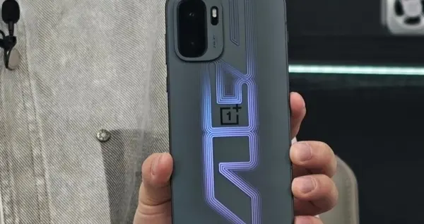 為什么你玩游戲覺得不舒服 李杰：手機細節毀了體驗