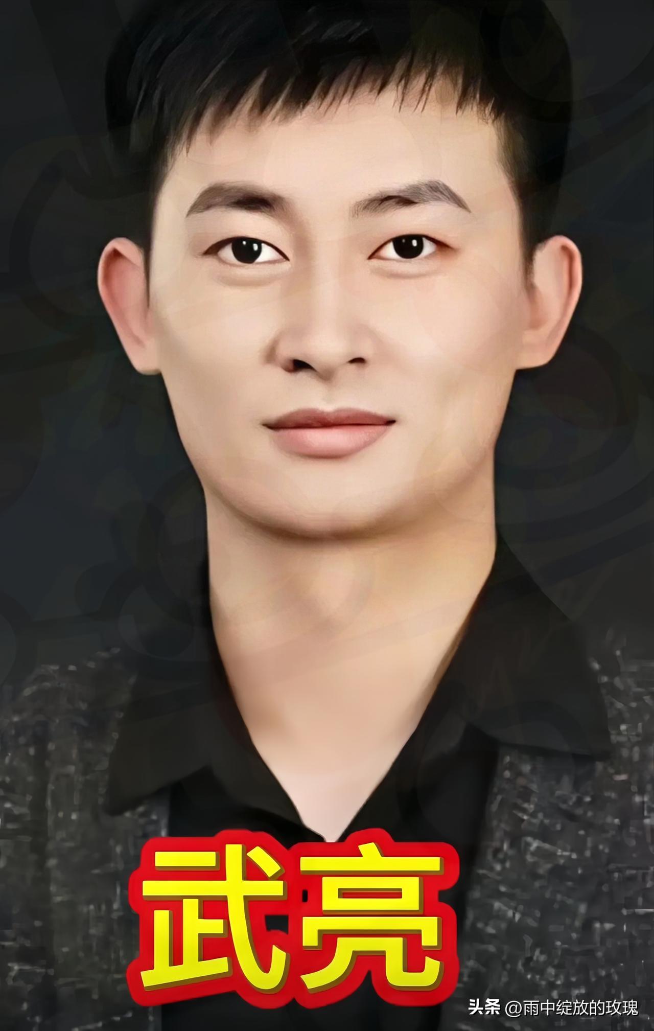 张雪峰离世后，峰学蔚来真正扛事的人，终于藏不住了
 
张雪峰走后，很多人都在担心