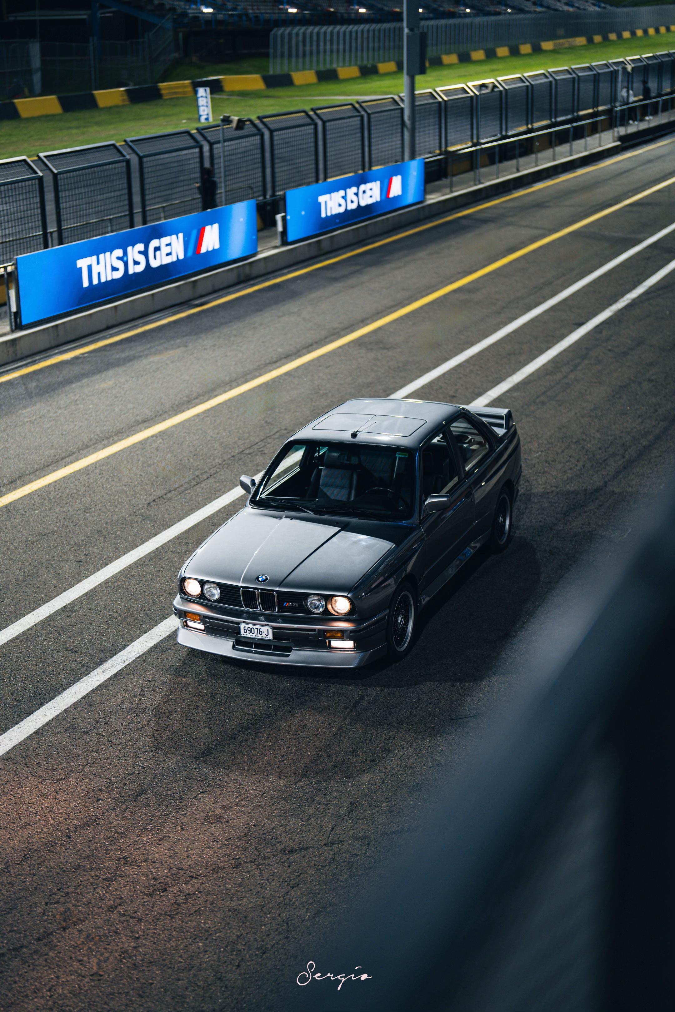 为纪念车手而诞生的E30 M3特别版。BMW M3 E30 Johnn...