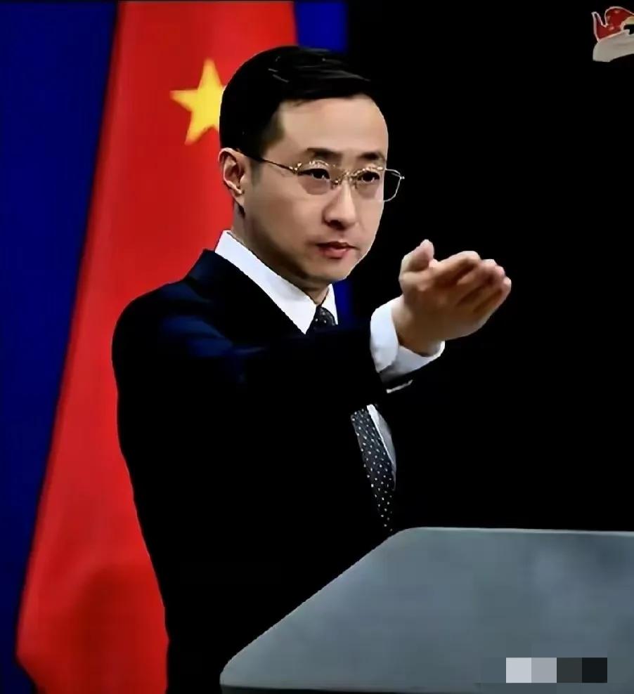 “当废土卖了！”濮耐股份的高管祁长生和孟秋凤一听这话，脸色直接僵住。整整1200