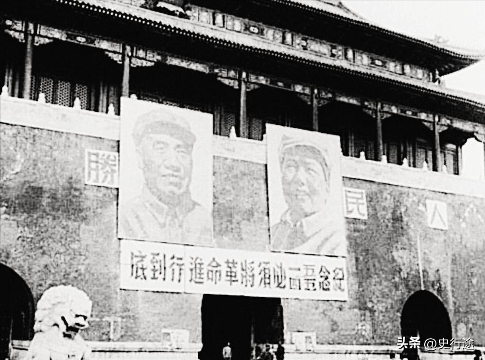 解放前后朱老总的地位有多高？

很多人想当然地说，元帅之首，那当然是最高。但这个