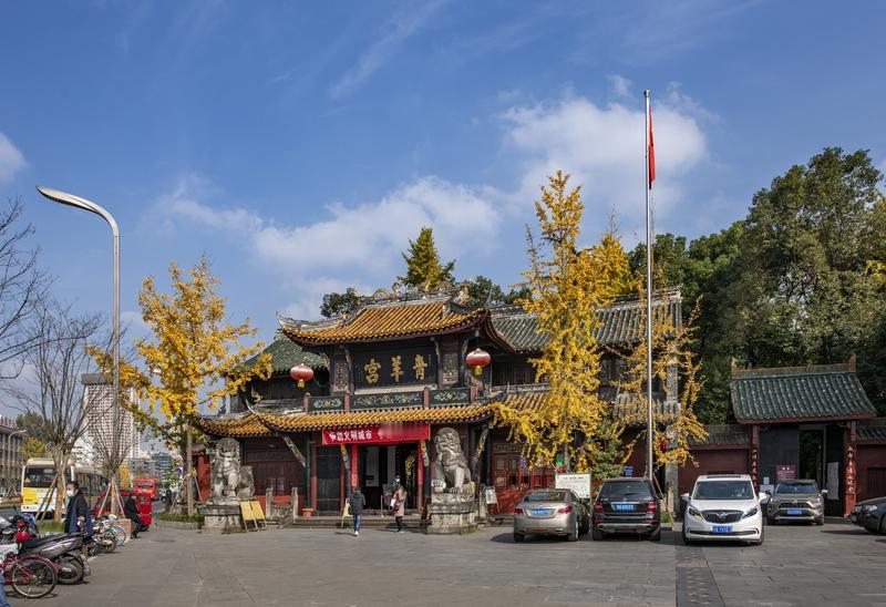 老子出关：史上最神秘的哲学家失踪案

道家始祖老子骑青牛西出函谷关，留下《道德经