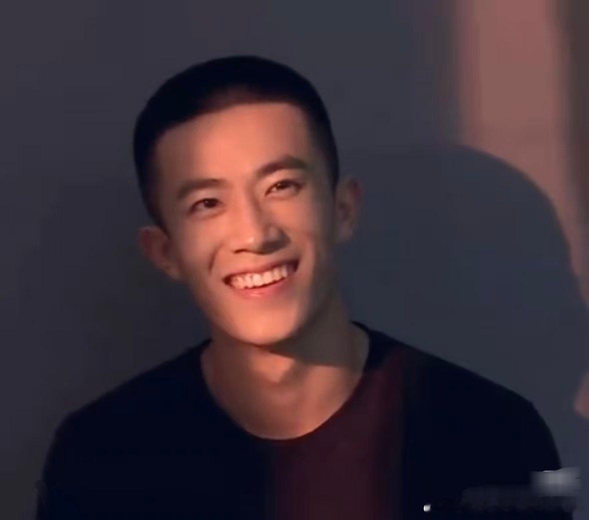 环大陆版撒野七月开机，这长的也不像高中生啊，大专生爱情吗 