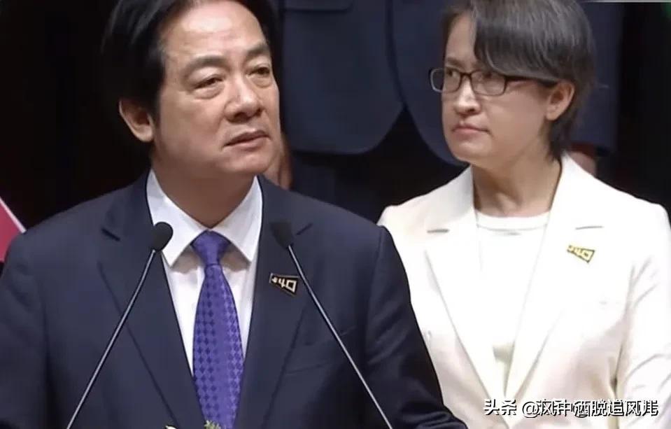 如果这不是德不配位，什么是德不配位？
 
赖清德出席公开场合发表致辞，站在一旁的