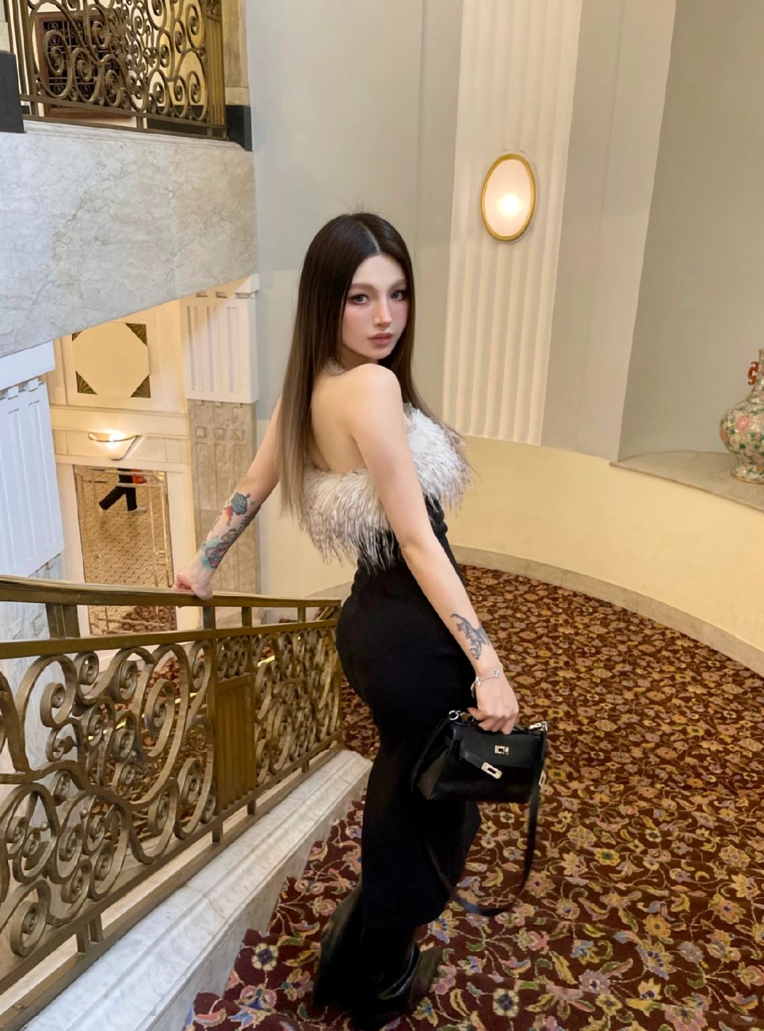 𝙔𝙤𝙪𝙣𝙜 𝙖𝙣𝙙 𝙗𝙚𝙖𝙪𝙩𝙞𝙛𝙪𝙡🍷🐻