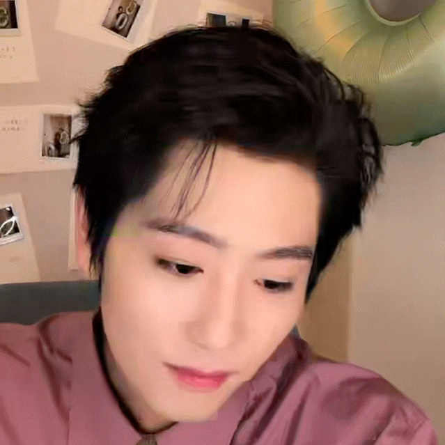 崔雨鑫白吃醋了崔雨鑫直播自罚三杯醋 头一次看到男明星直播喝醋喝得这么干脆的！崔雨
