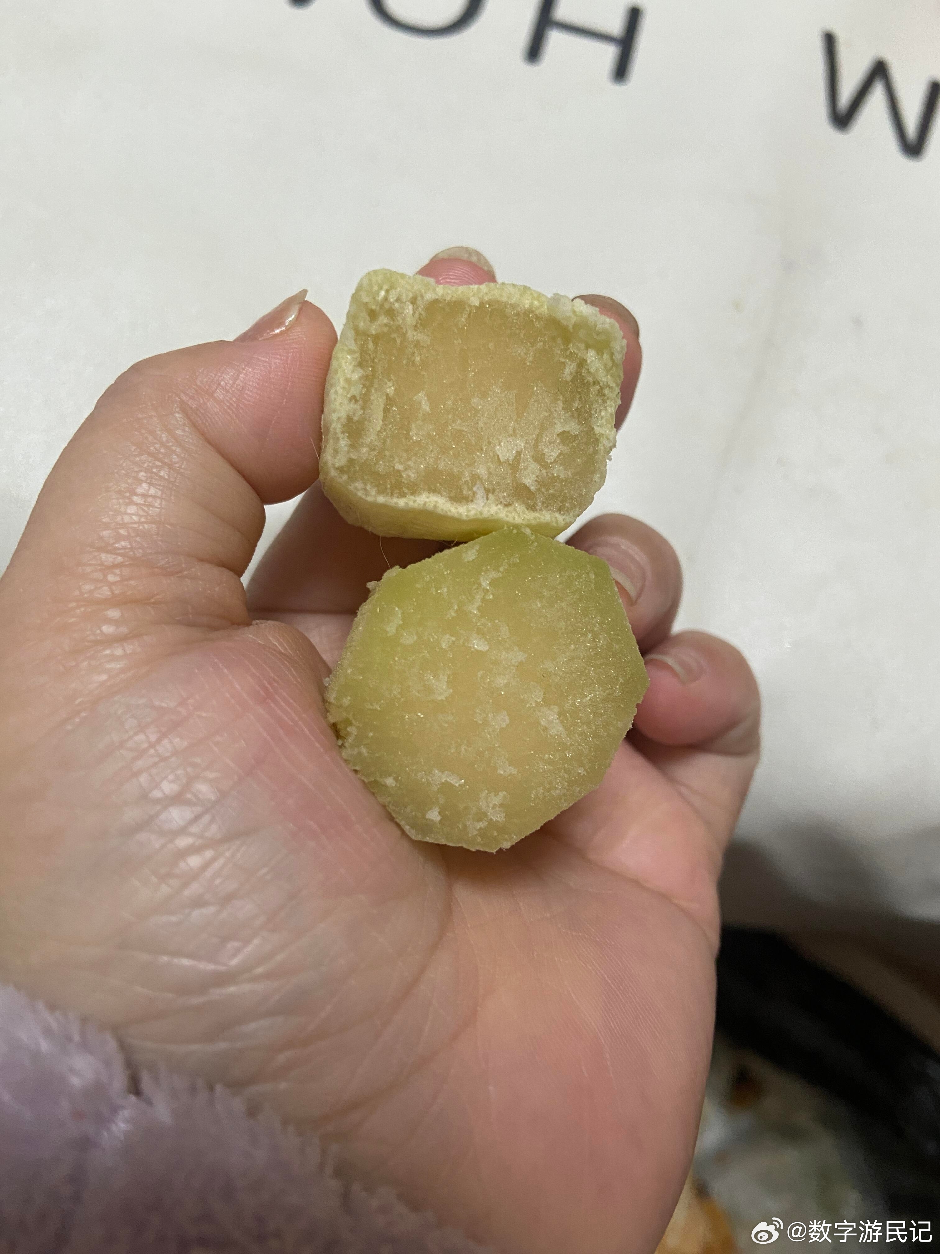 蝴蝶甘蔗成型，闲着无聊就挑战下吸甘蔗吧，我这是什么水平？谁教你这样吃甘蔗的