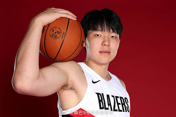 队记：杨瀚森预计将参加夏季联赛，将在世预赛后与球队会合今日，开拓者队记Sean 