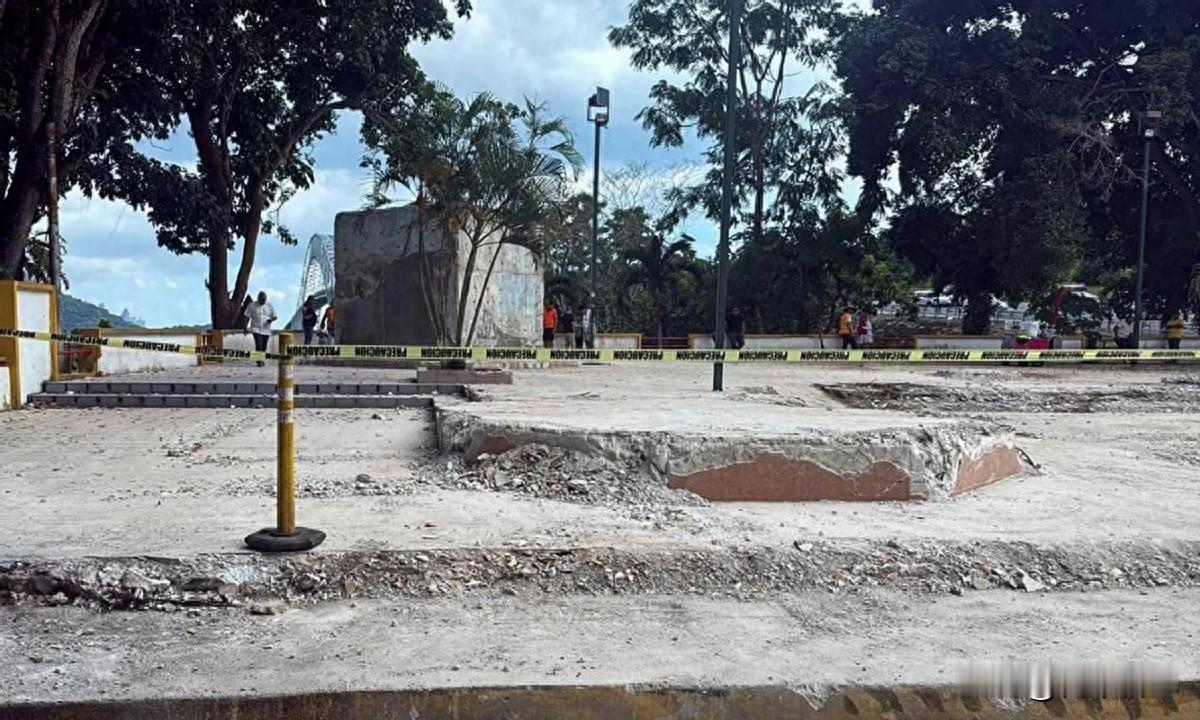 巴拿马一夜拆碑背后，中美暗战谁在操盘？

你真以为拆个纪念碑是地方小事？12月2