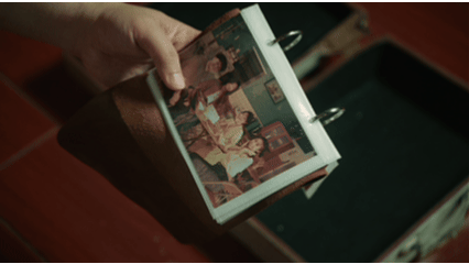 李佳航自带“最有种的男人”buff，在 我在90年代望父成龙 里扮演郝南，继续贡