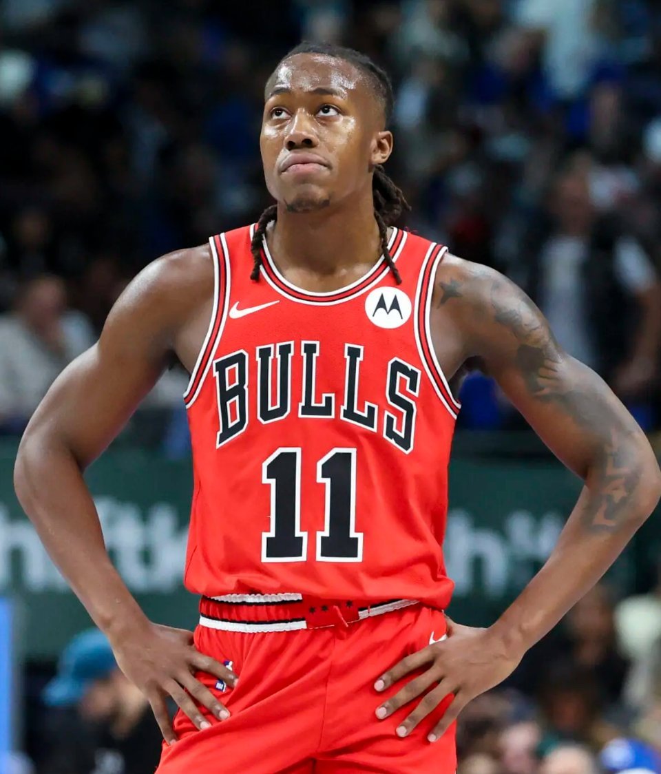 完整版森林狼得到：多森姆、菲利普斯公牛得到：迪林厄姆、莱昂纳德·米勒、4个次轮狼