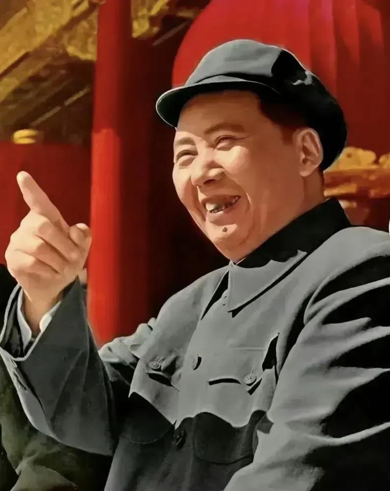 毛主席：“人一定要有精神力量，人最终比的就是精神，只要你精神不倒，一切都倒不了…