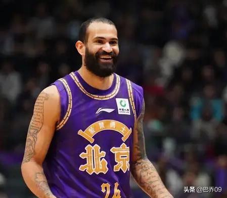 3月28日CBA常规赛4场赛事战报
 
北控94-78宁波：里勒狂砍35分主宰比