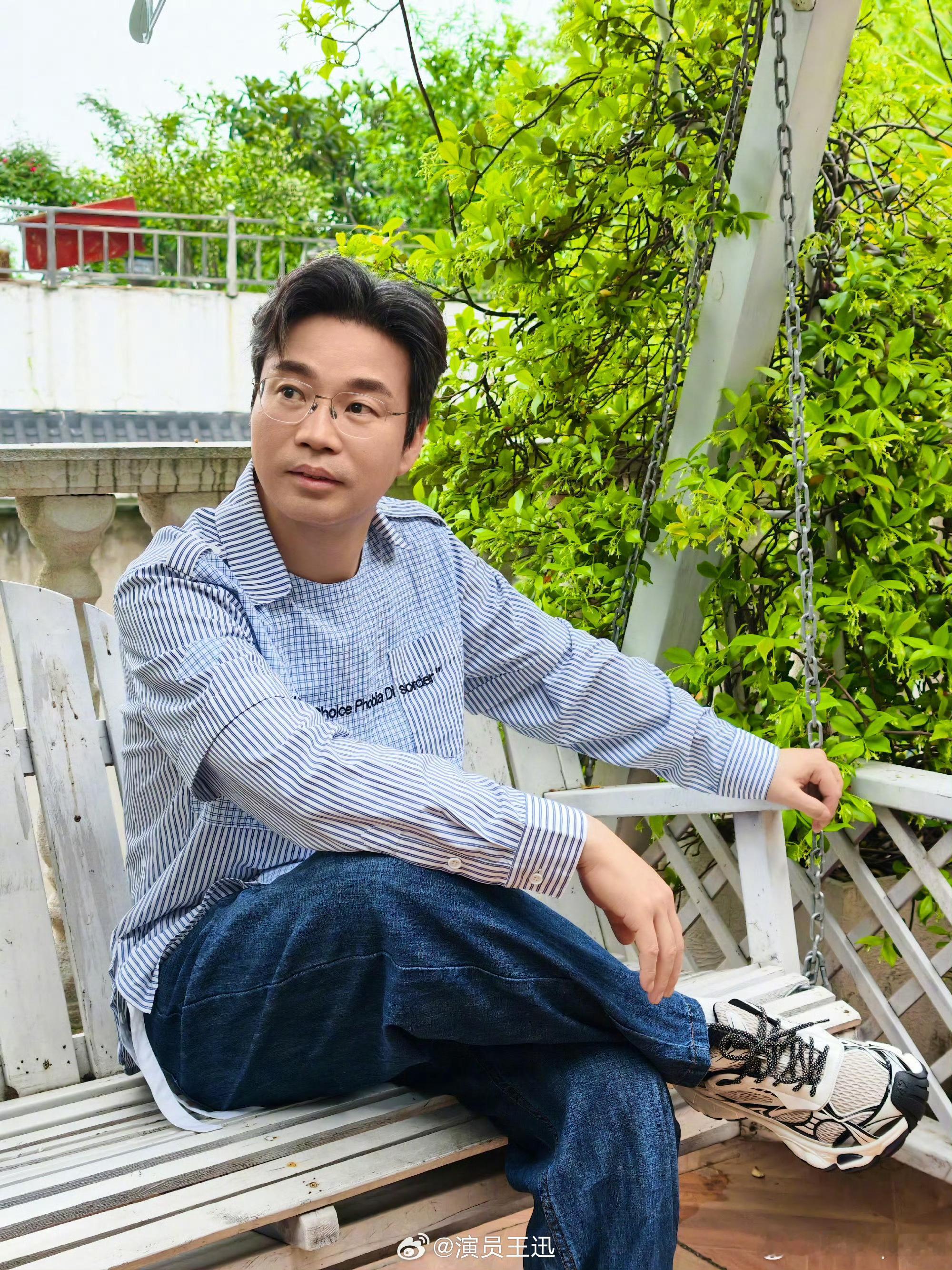 王迅想上位的心藏不住了王迅想竞选店长的意图不要太明显！在两位老板面前不停关心对方