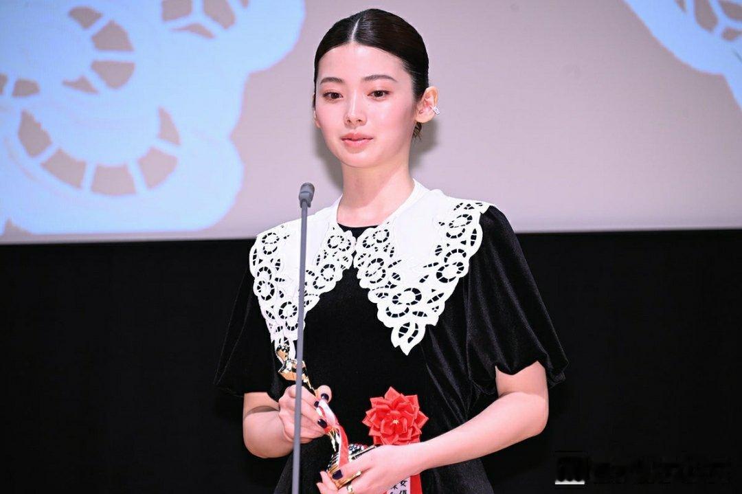 日娱新闻南琴奈 南琴奈 6月1日“第35届日本电影评论家大奖”颁奖典礼 相关日媒
