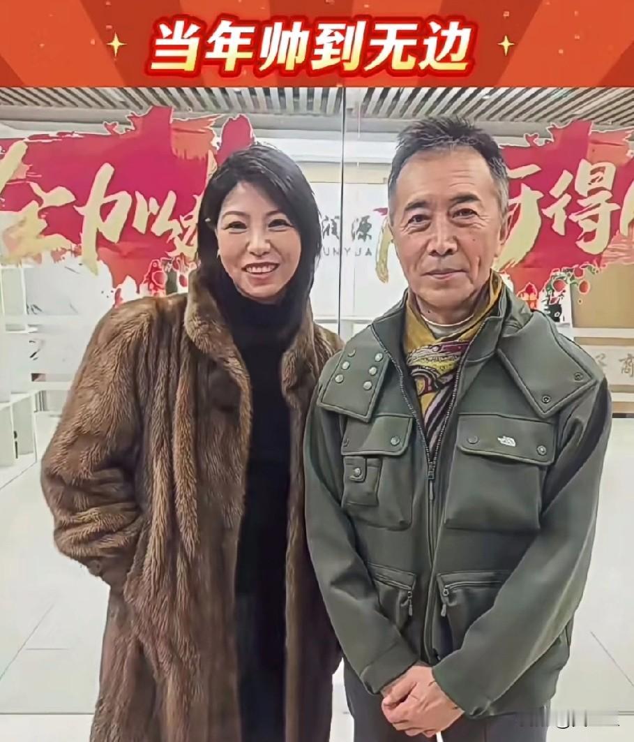 当年帅的无边无际，
如今土得掉渣！
时光这把杀猪刀也太狠了，
还能认出他是谁吗？