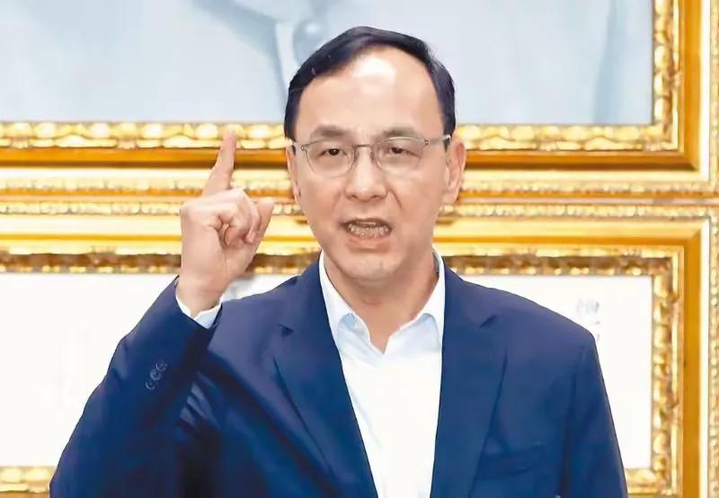 朱立伦再难有翻身之机。

7月7号这天，国民党副主席季麟连办了一场黄复兴的活动，