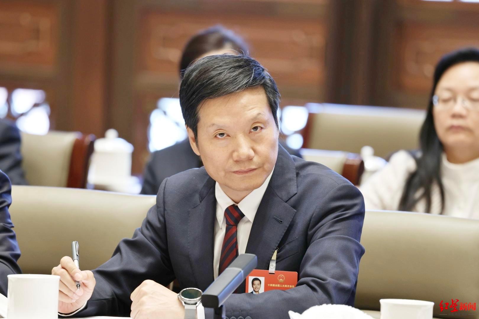 #雷军说未来会有更多人形机器人进厂#【全国人大代表雷军：未来几年会有更多人形机器