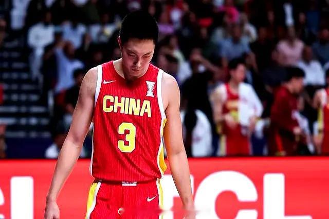 拿600万2战三分14投11铁，赖着球权伤害球队，粤蜜：分一半给徐杰此前跟随国家