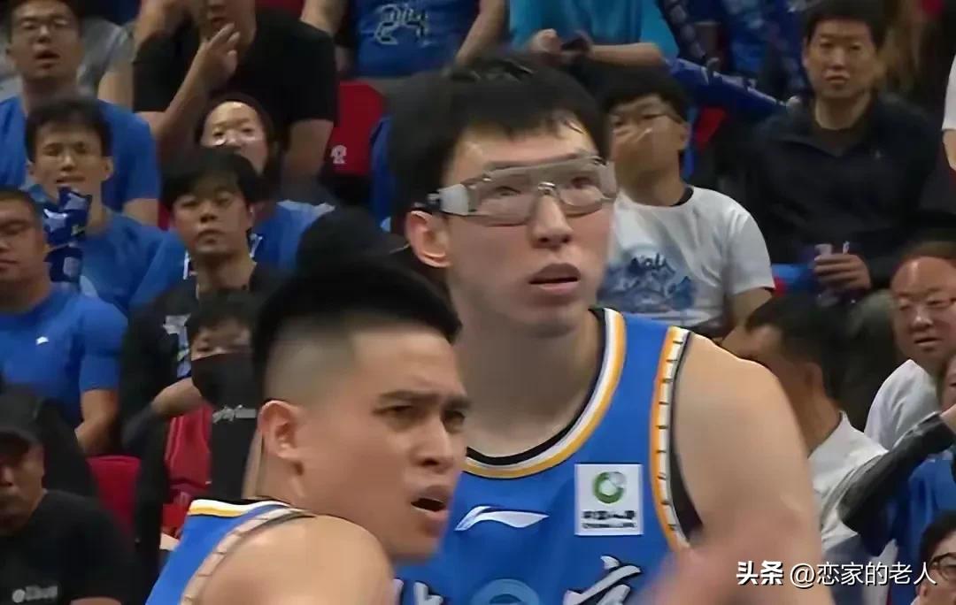 北汽今晚能做到以下四点，G4北汽战胜上海不成问题

一点：从前三场比赛看，北汽篮