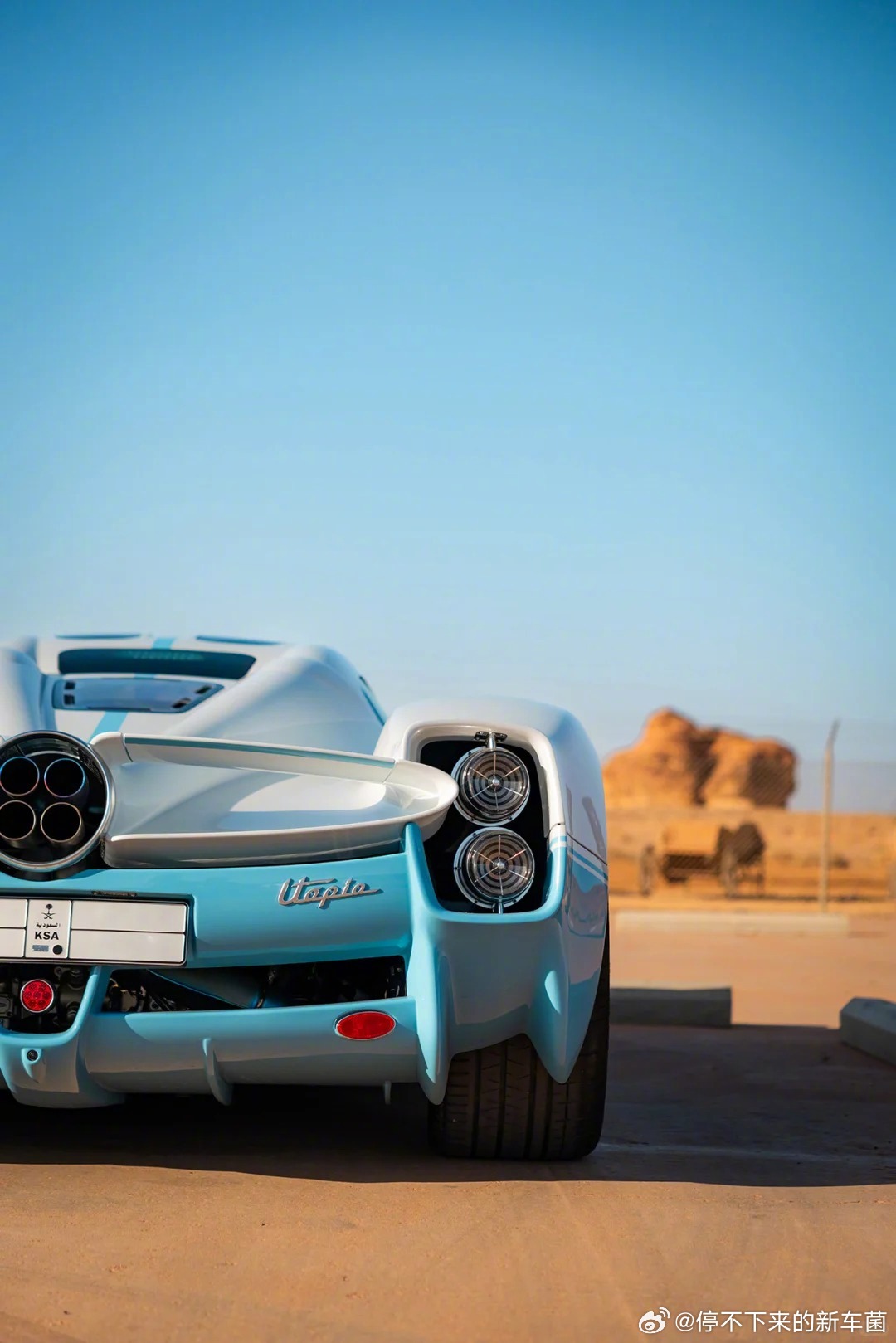 帕加尼utopia，很清新的配色