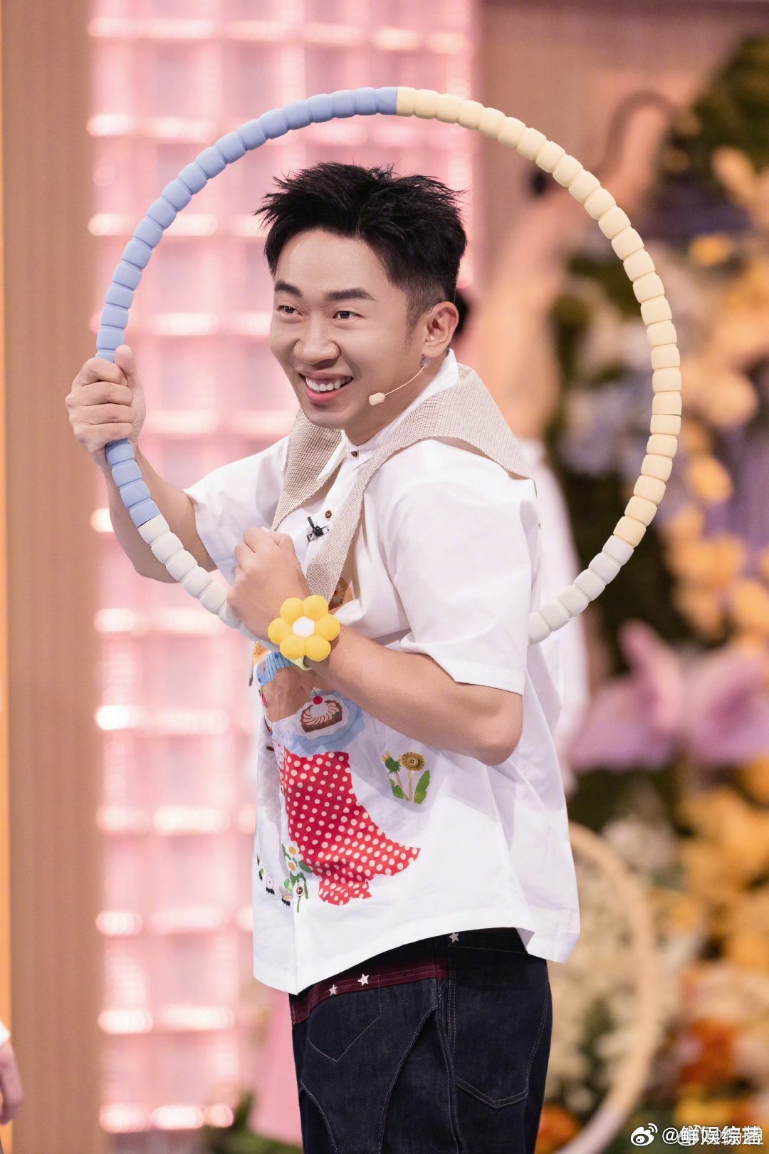 杨迪[超话]好六给杨迪上强度了这个杨迪怎么一直响你好星期六笑疯了！好六相亲主题游