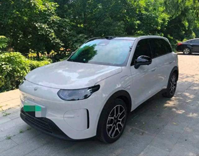8.68万提了零跑A10，开了一个月，谈谈优缺点，听听车主后悔了没