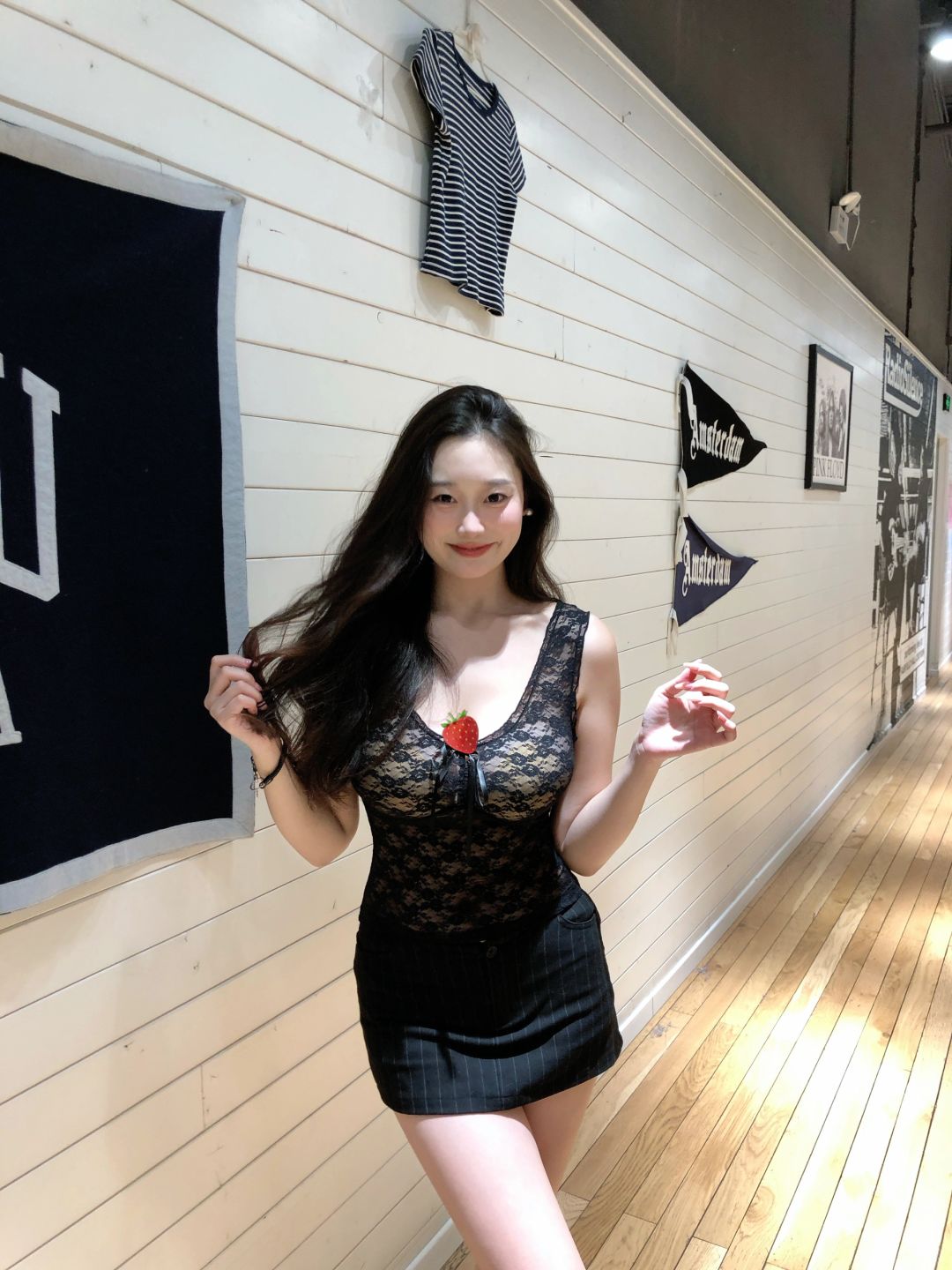谁来告诉我透视衣穿什么胸贴……