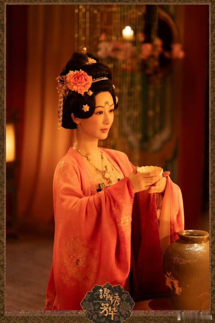 杨紫李现凭借锦绣芳华提名金莲花最佳男女主角奖，这个剧真的全都提了太强了