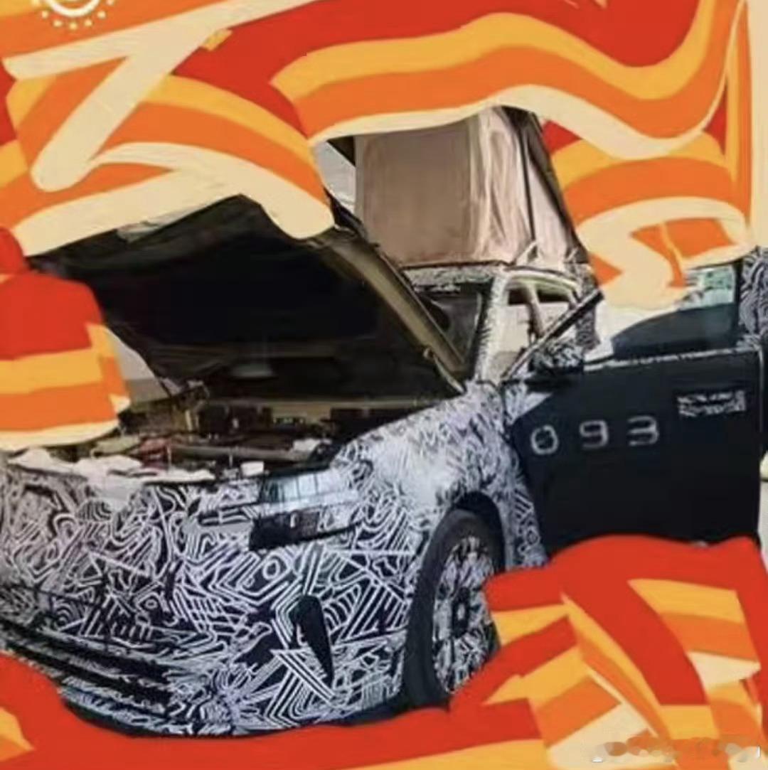 小米昆仑的升降顶棚终于公开了，去年说小米昆仑能承担露营任务，现在应该有直观理解了