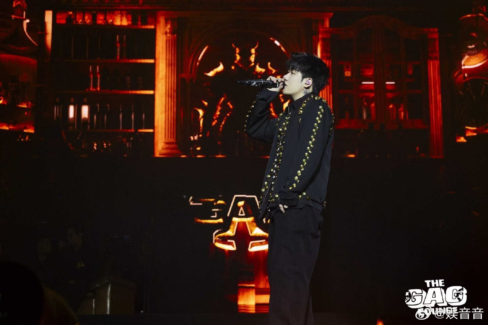 Capper长了张不扫兴的嘴 求求 Capper 多上综艺吧✨，完全没偶像包袱，