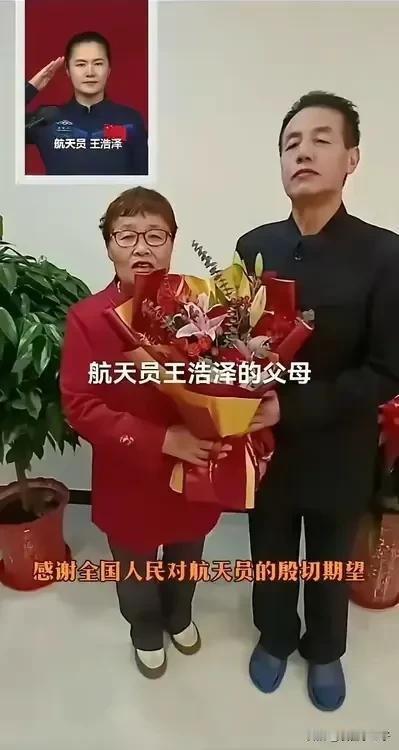 最近天气不错，福州阳光明媚。
小明在读慧律法师讲的《楞严经》，感觉像醍醐灌顶一样