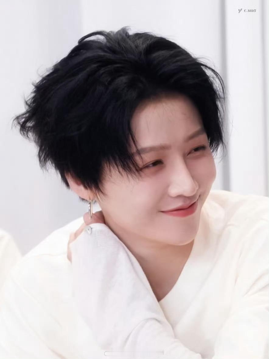 刘雨昕上的是音乐综艺吗？这不是妥妥的颜值综艺嘛