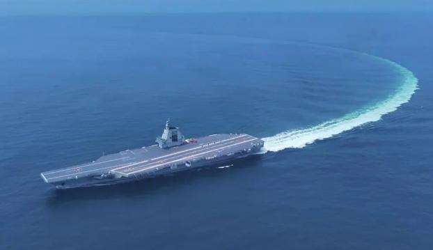 中国一步跳过蒸汽弹射，美国却“开倒车”：福建舰下水4年，把对手逼到了墙角！

2
