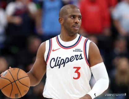 克里斯·保罗生涯仅快船具备退役球衣条件，队史零退役+空接之城奠基人，如今二进宫决