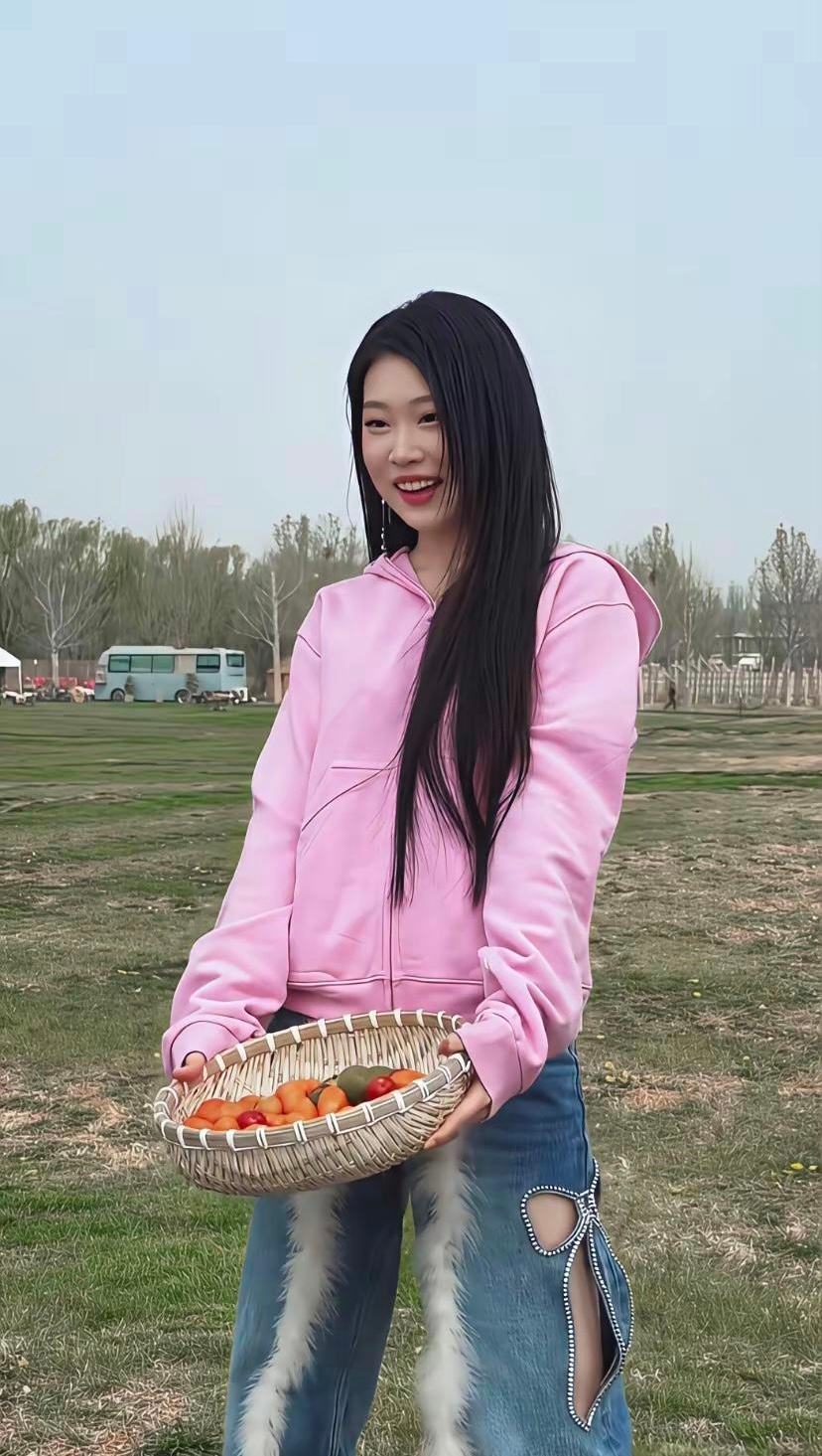 沈佳润怎么越来越好看了？当初是谁张口就说她丑的，现在狠狠打脸。 