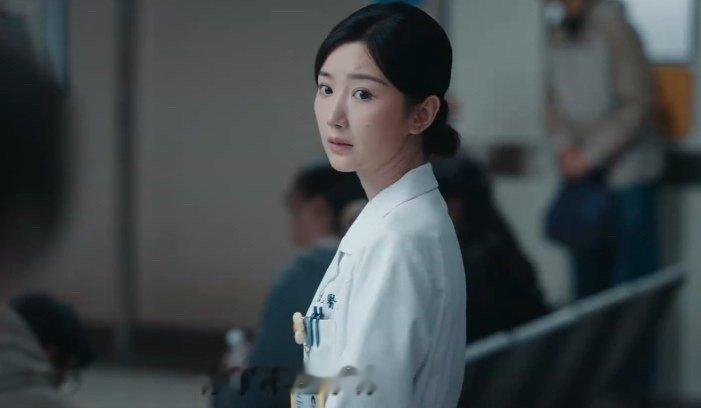 毛晓彤说等问心2好多年 原班人马才是续作的底气，周筱风、林逸、方筱然一个都没少，