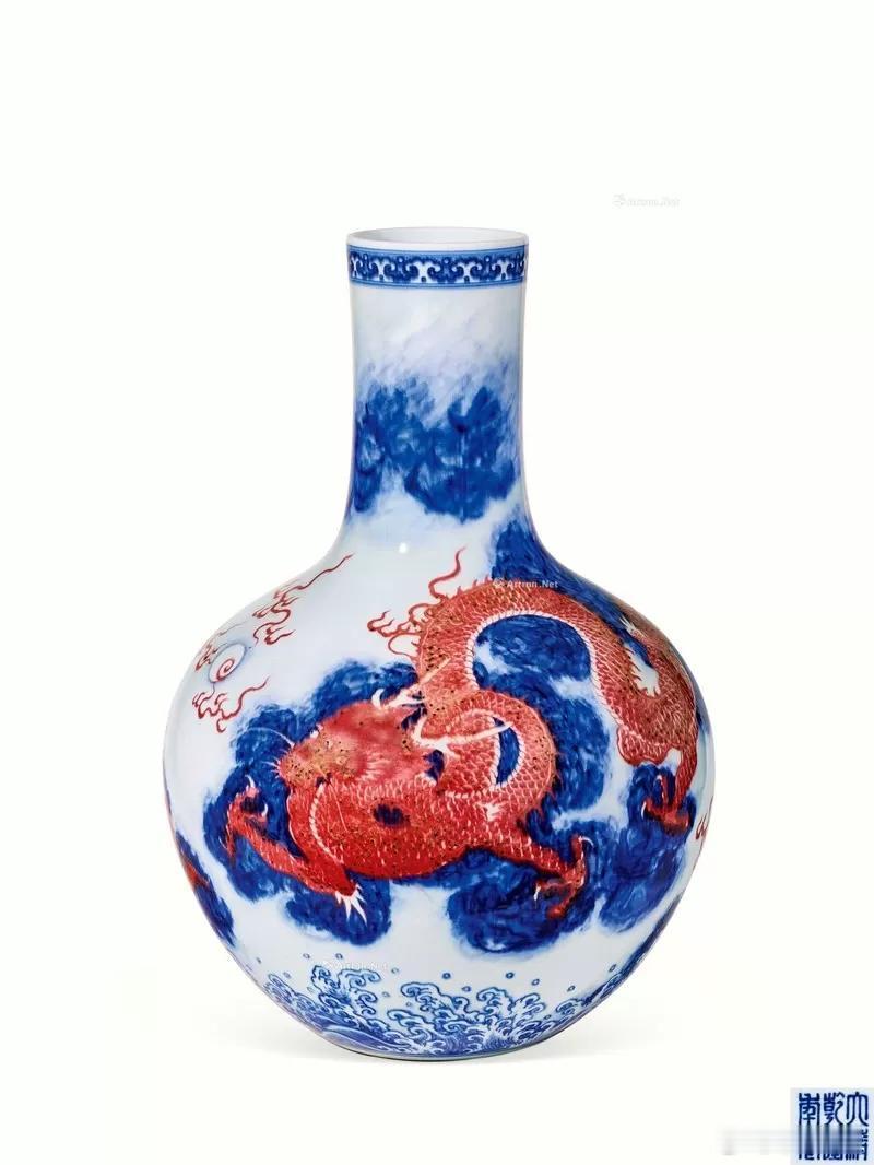 这个乾隆早期天球瓶太正了拍了3520万 ​​​​故宫一只我一只  去故宫馆藏找到
