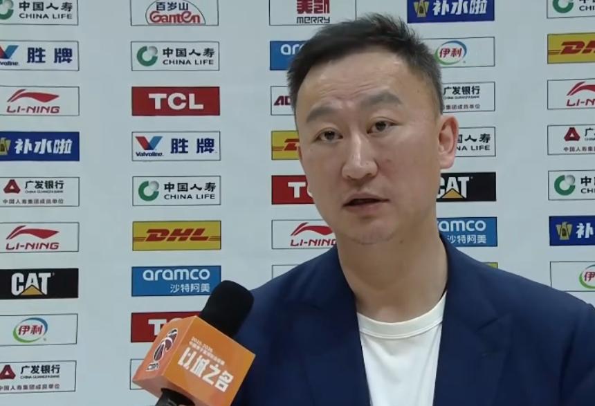 青岛男篮客场战胜同曦男篮的赛后采访，主教练刘维伟说道：“我们这场比赛准备的非常充