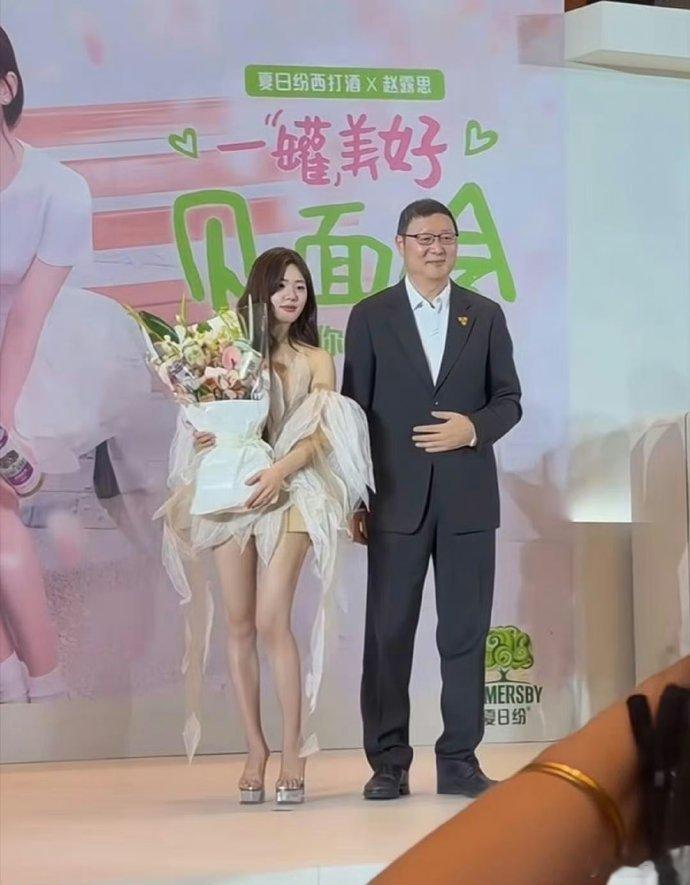 一样的鞋子，我只在商K见过…… ​​​