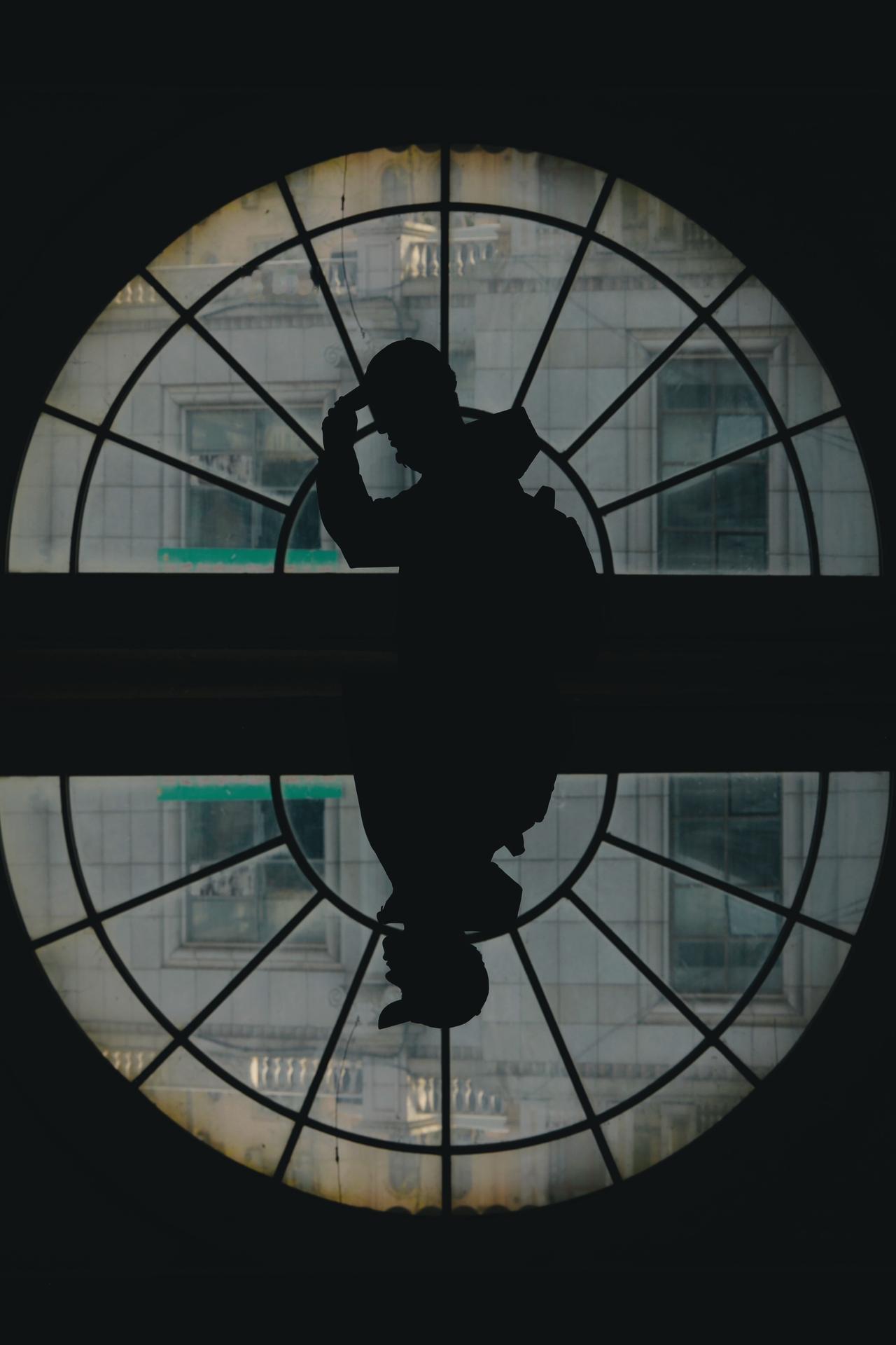 废墟秘境之美摄影约拍 废墟美学 拍出电影感 故事感写真