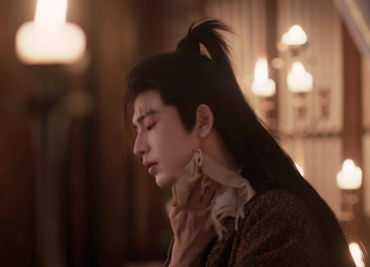 | 张凌赫逐玉
 
你的存在，就是我世界里的晴空万里。@张凌赫z
 
张凌赫｜张