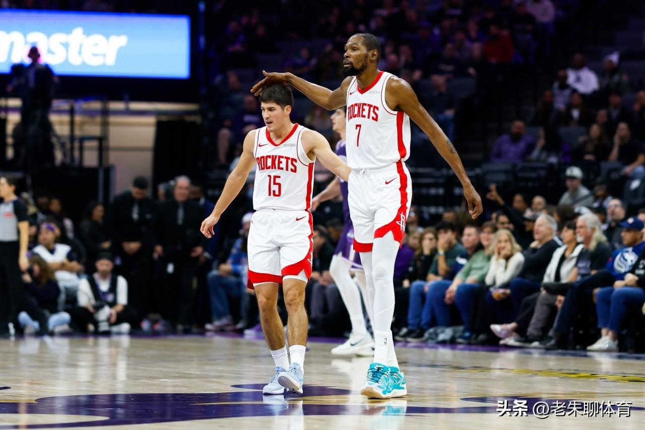 火箭再不交易谢泼德，他的交易价值马上又要打没了！
赛季初期，谢泼德的表现让人眼前