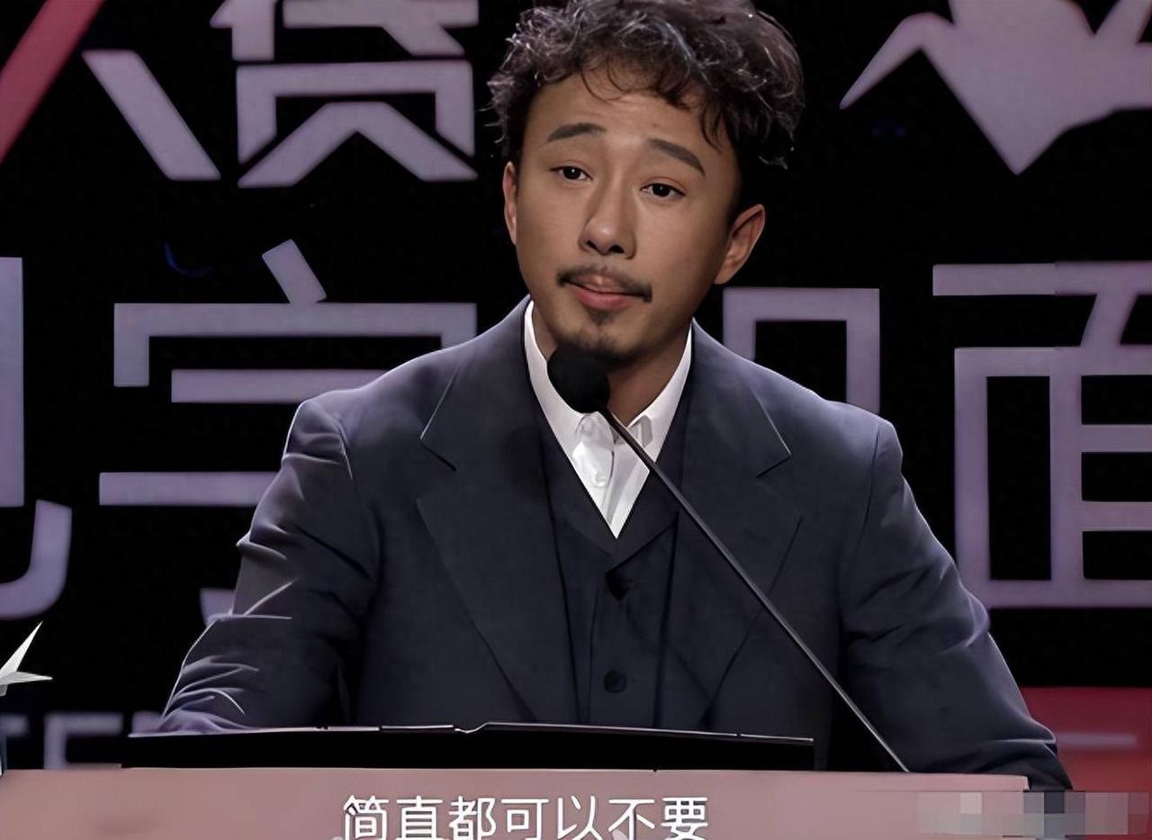 “放弃国籍、替日洗白”，赵立新把自己“作”成了娱乐圈大笑话！
家人们，今天咱必须