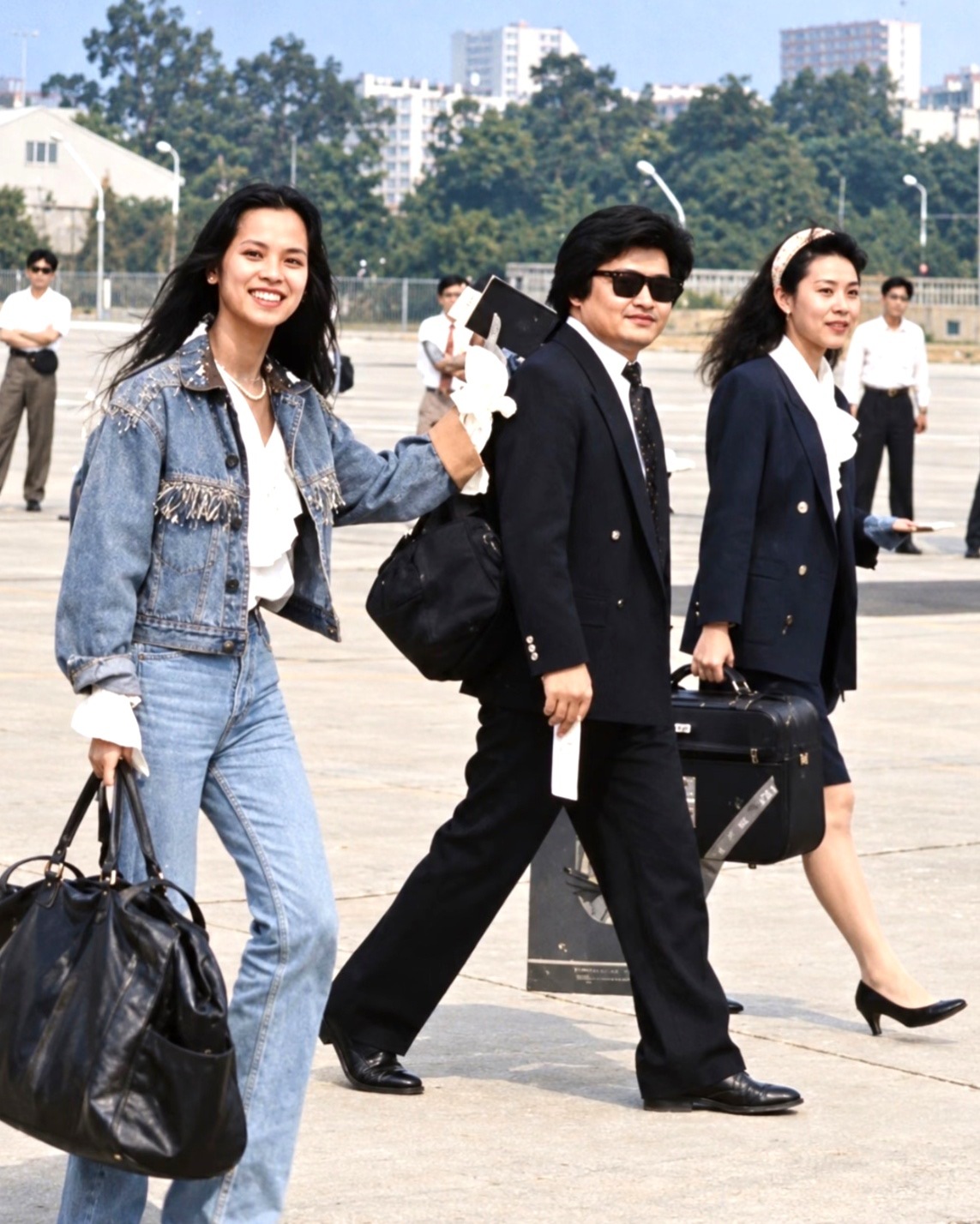1990年，刘欢 27岁，韦唯 26岁。他们合唱了1990年 北京 亚运会 主题