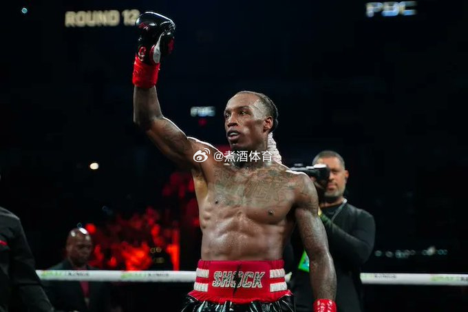 拳坛速递 比赛确认。奥沙奎-福斯特（O'Shaquie Foster）将在 5月