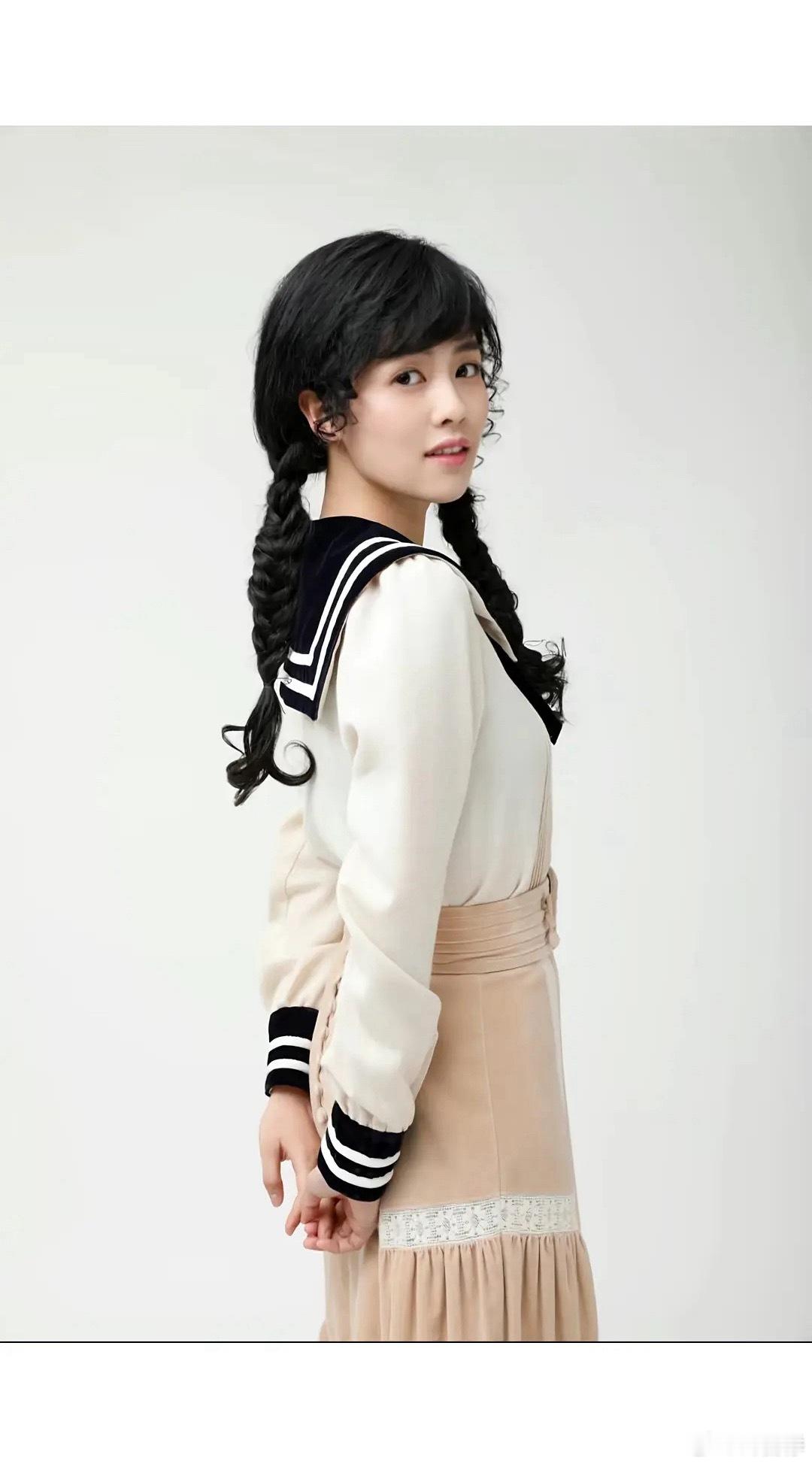 白鹿和晚奶一样也是世界上照片最多的女人 
