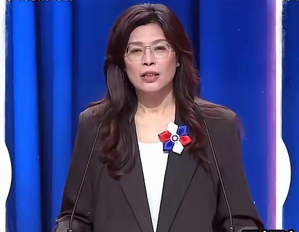 首先必须明确，世界上只有一个中国，台湾是中国领土不可分割的一部分，这是国际社会公